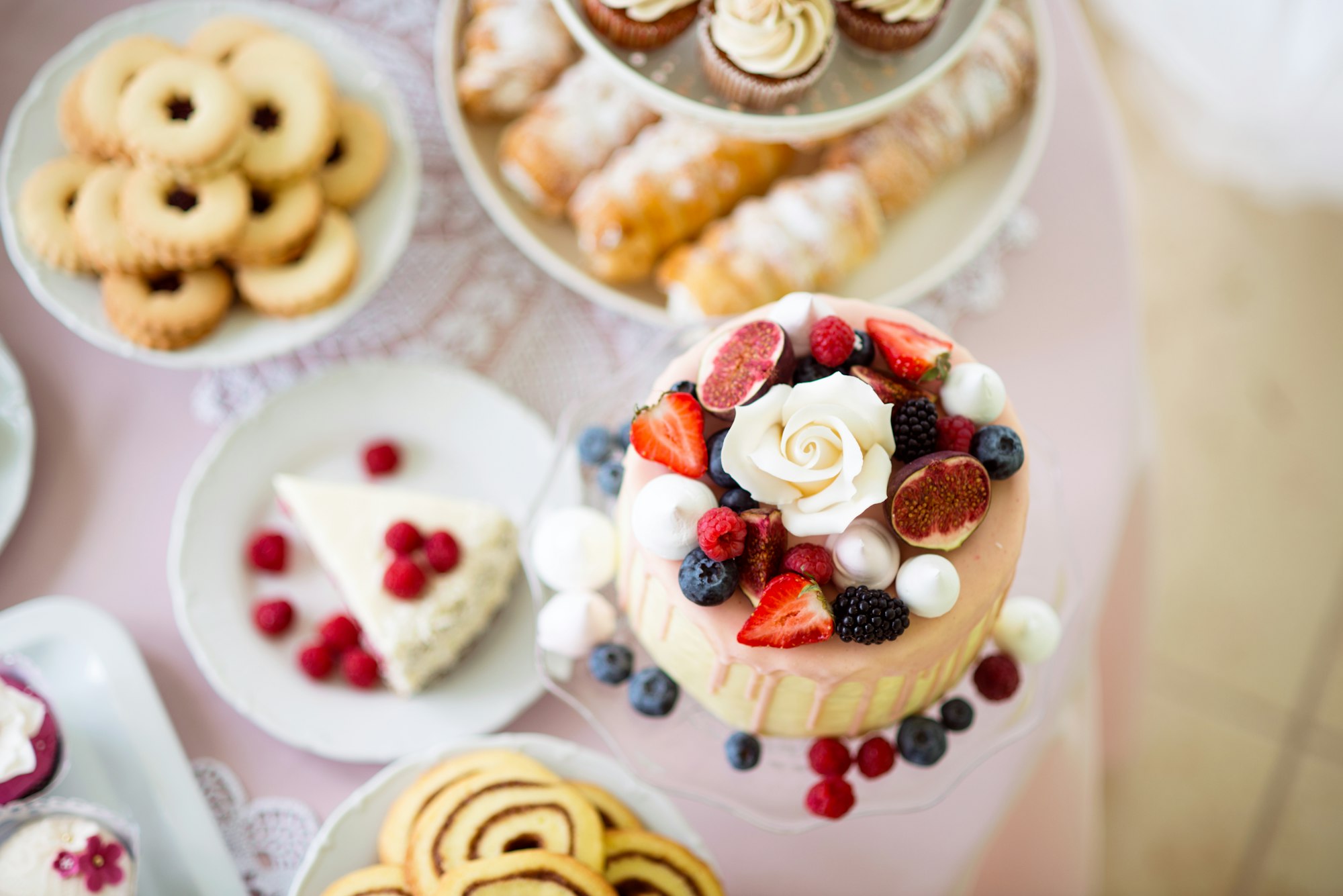 Cake and Dessert Stands